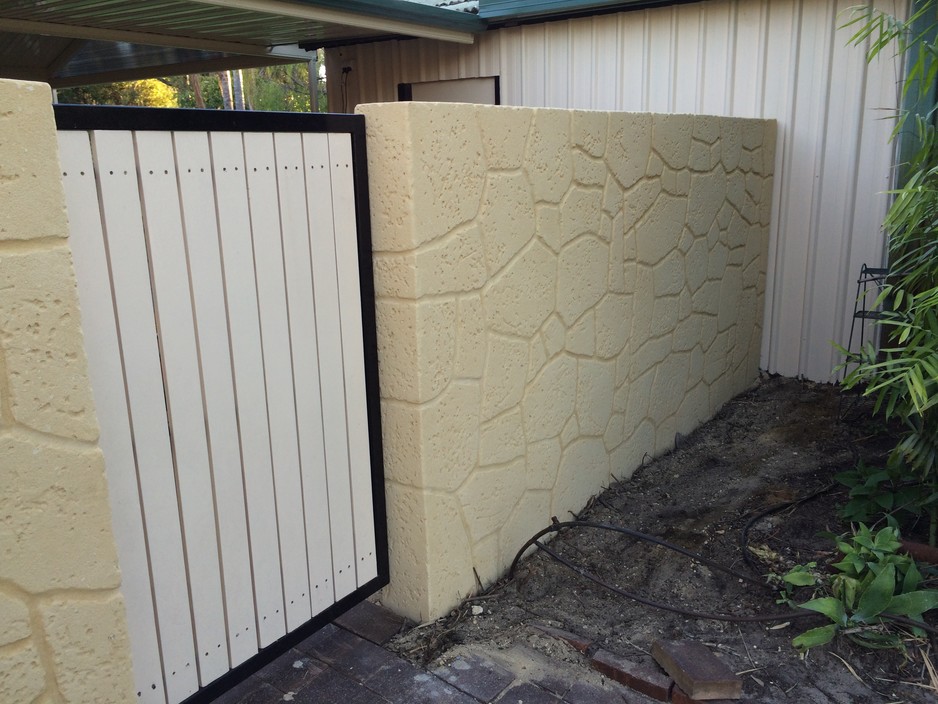 Top Course WA Pic 1 - Limestone Render in Stonework Pattern