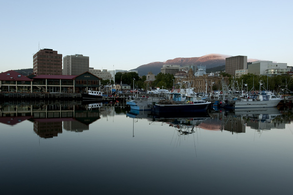 Will and Sue Photography Pic 1 - hobart waterfront