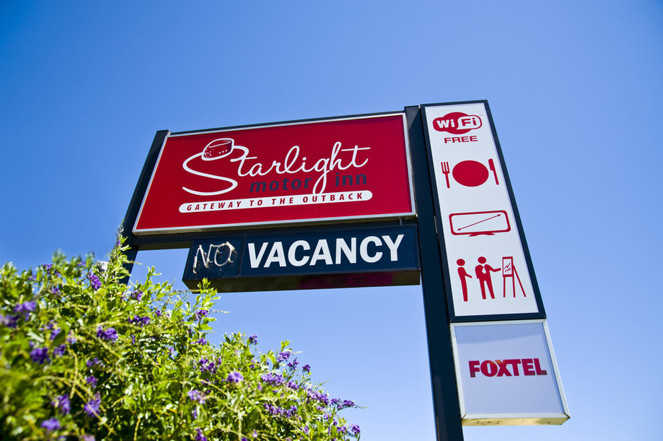 Starlight Motor Inn Pic 1 - We look fwd to welcoming you