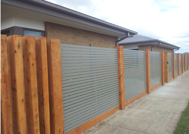 JR CUSTOM in Craigieburn, Melbourne, VIC, Fencing Construction - TrueLocal