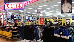 Lowes Pic 3 - Lowes Menswear the Pines