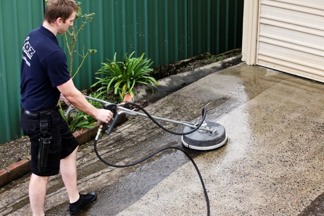 Aus Pressure Cleaning Pic 1 - Driveway Cleaning