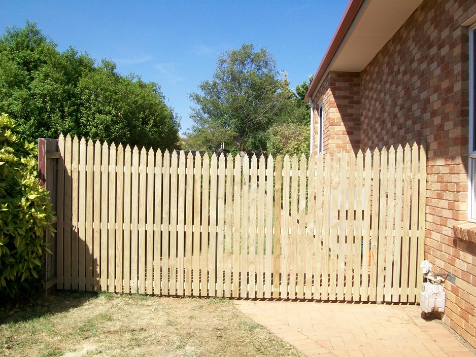 One Way Fencing Pic 1