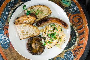 Manmaru Pic 5 - Koji scrambled eggs with mizo butter glazed mushroom and pork sausage