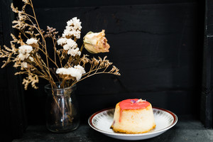 Manmaru Pic 2 - A Coconut Raspberry and Yuzu cake