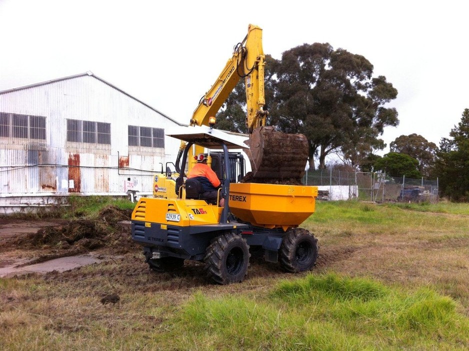 Earthmoving Hire Australia Pic 1 - Sydney Excavator Hire and Excavator Rental