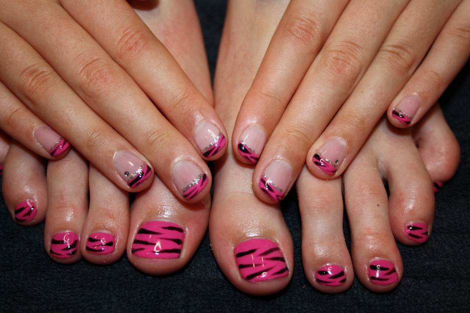 Opulence Beauty Therapy Pic 2 - Nail art by Michelle Leatham