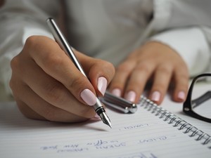 Glam Tribe Pic 2 - Corporate Manicures to the office