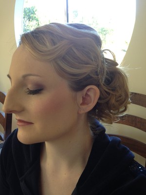 DE LUXE Hair & Makeup Pic 3 - BRIDESMAID