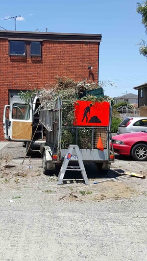 Visages Property Pic 2 - Garden clean ups