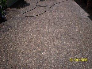 Amd High Pressure Cleaning Pic 3 - driveway before cleaning