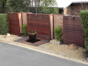 Decking Out Melbourne Pic 2 - Set back screens act both as features privacy screens