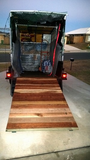 a Man Ute & Trailer Pic 4 - The ramp