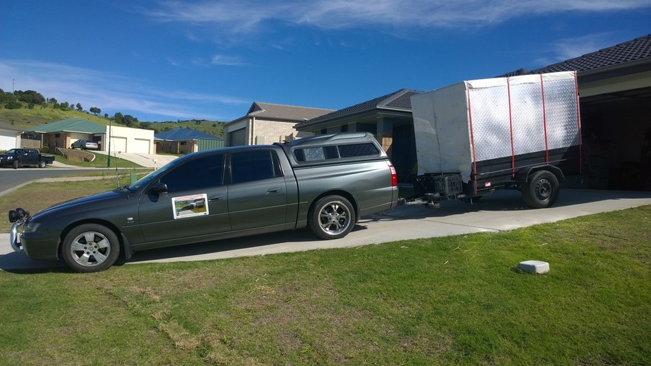 a Man Ute & Trailer Pic 1 - Ute And Trailer