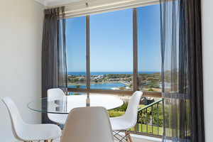 Panoramic Townhouses by Lisa Pic 2 - Dining area