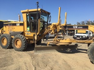 TH GRADER HIRE PTY LTD Pic 2 - 12H Caterpillar Grader