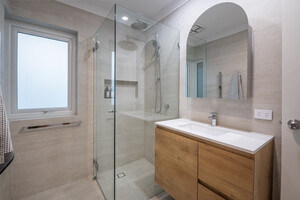 Elite Makeovers Pic 3 - Luxury bathroom renovation