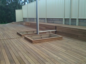 Mazzini Construction Pic 5 - Decking Strathmore Coburg