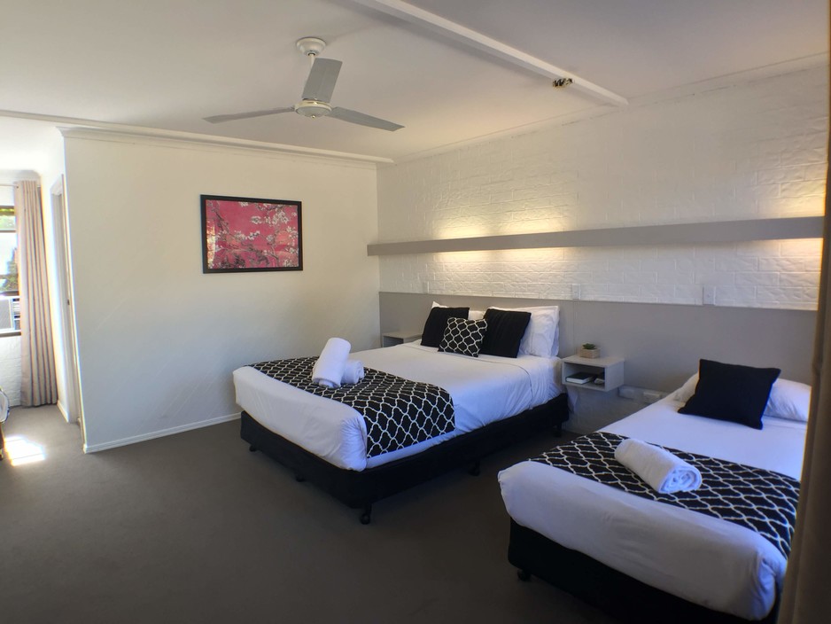 Jacaranda Place Motor Inn Pic 1 - Standard Room