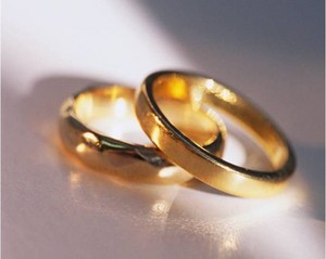 Marry-Us Celebrant - Kerry Elphinstone CMC Pic 4 - wedding rings