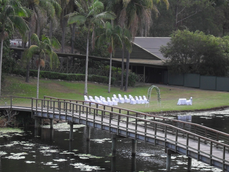 Blu Lake Restaurant and Bar Pic 1 - outdoor wedding ceremony