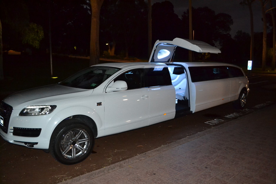 Awesome Limousines Pic 1 - Our Audi Q7 features the jet door for easy access