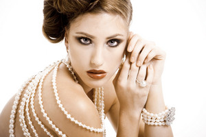 LUXE AND CLASS Pic 2 - Pearl Jewellery