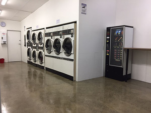 Nunawading Superwash Pic 5 - Shop Overview 1