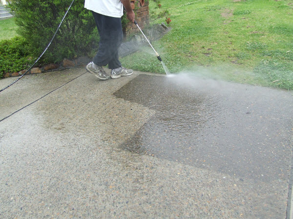 Buddy's Prestige Lawns and Maintenance Pic 2 - High Pressure Cleaning