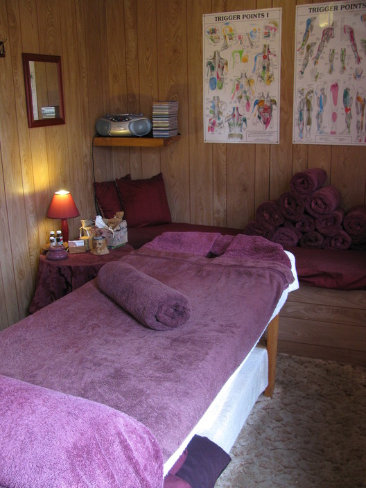 Pembroke Massage Pic 2 - Tranquil massage room