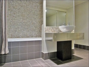 Mango Lagoon Private Apartments Pic 4 - Beautiful Ensuite Bathrooms