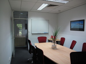 Regatta 1 Business Centre Pic 4 - 6 Person meeting room