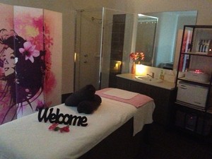 Lumiere de Perth Beauty Salon Pic 2 - Lumiere de Perth treatment room