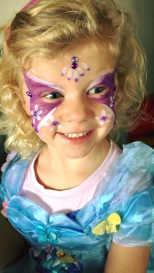 Sunflower Entertainment Pic 2 - Getting ready with this beautiful fairy princess for the Halloween Disco