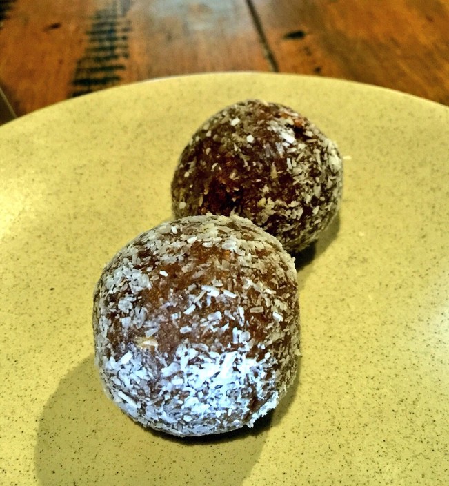 Quicksilver Cafe 28 Cooly Pic 2 - Peanut butter protein balls