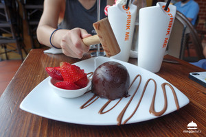 Max Brenner Chocolate Bar Pic 2