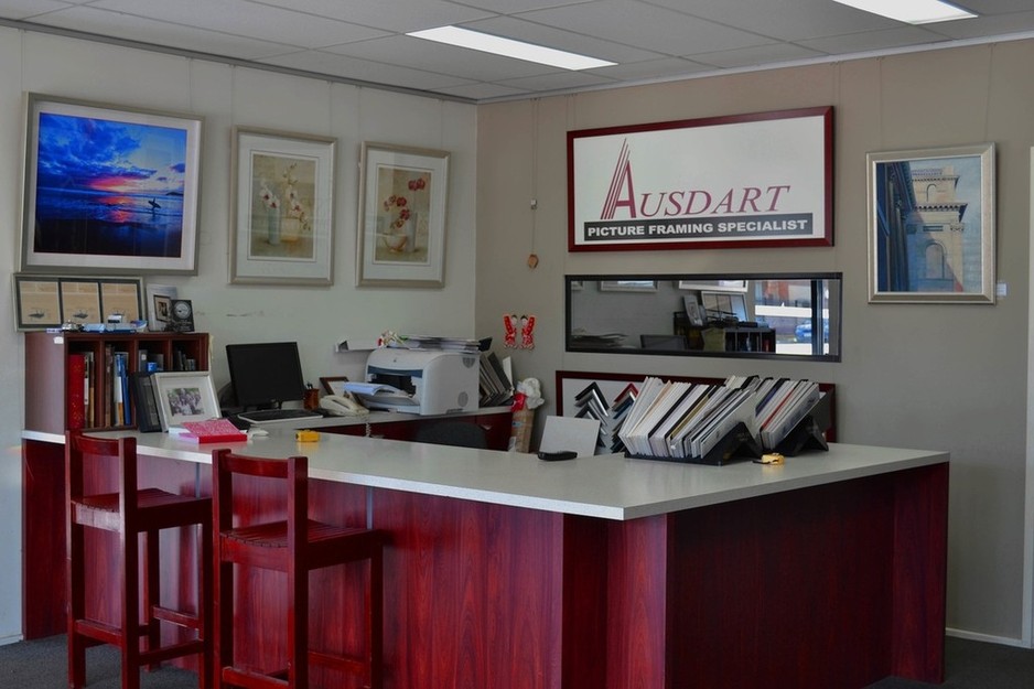 Ausdart Picture Framing Specialist Pic 1