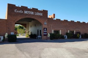 Hospitality Managers Pic 3 - Castle Motor Lodge in Bowen North Queensland