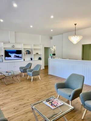 Sunny Coast Dental Pic 3 - Reception Area