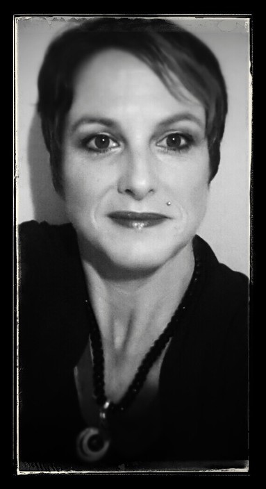 Sacred Healing Pic 1 - Helen King owner of Sacred Healing renowned Psychic Medium Tarot Reader and Healer operating from the Newcastle area