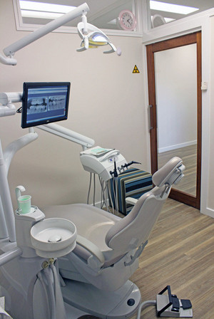 Adelaide Quality Dental Pic 4 - Our modern treatment rooms are comfortable fresh and fitted with the latest dental technologies