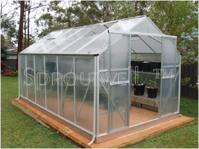 Sproutwell Greenhouses Pic 1