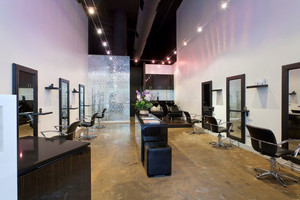 Salon A Pic 4 - Check out the mirror wall so cool