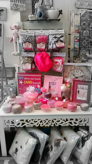 the bubble bar Pic 4 - Lovely displays