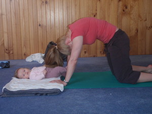 The Treehouse Yoga Pic 4 - Mum and Bubs