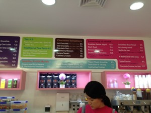 Praus Frozen Yogurt Cafe Pic 2