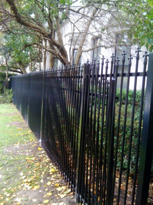 Costa's Fencing & Gates. Pic 1