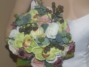 SILK SECRETS Bridal Flowers Pic 5