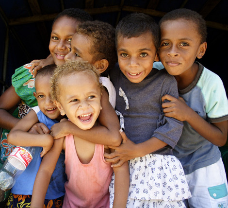 Photography Life Pic 1 - travel photography fijian children playing namatakula