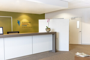 Diamond Dental Care & Implant Centre Pic 2